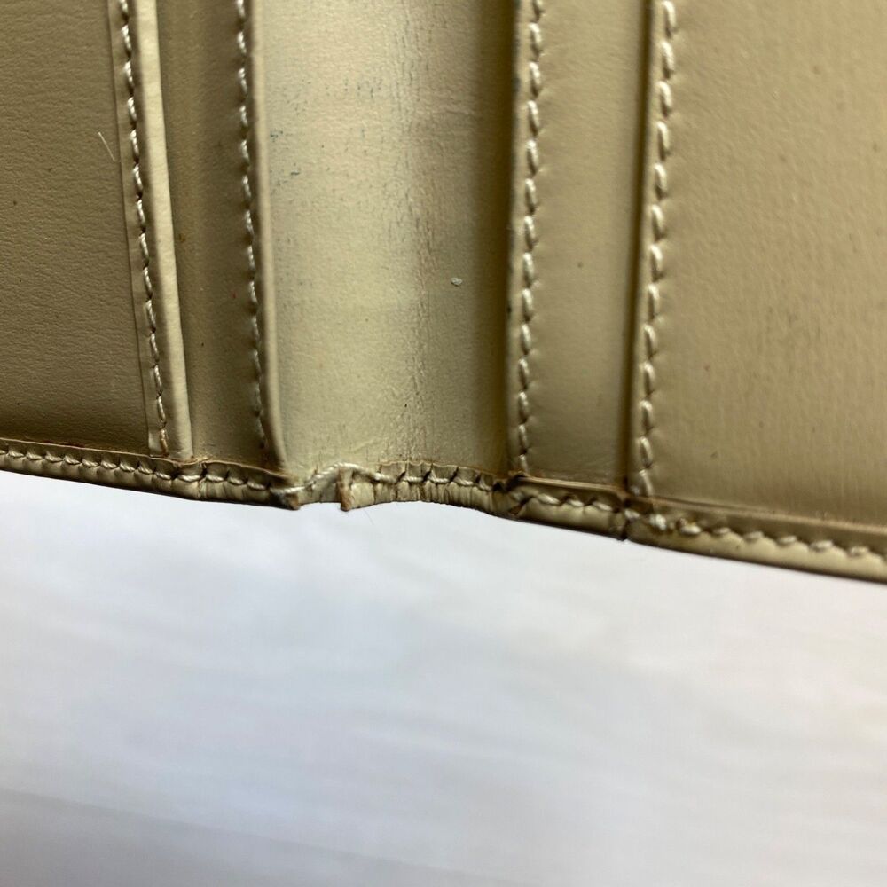 Gucci Bi-Fold Long Womens Wallet GG Monogram Authentic Beige W Gold Clasp - Picture 14 of 16